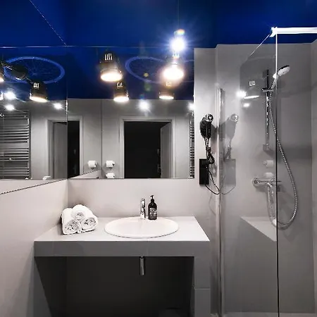 Hotell Bike Up 3*